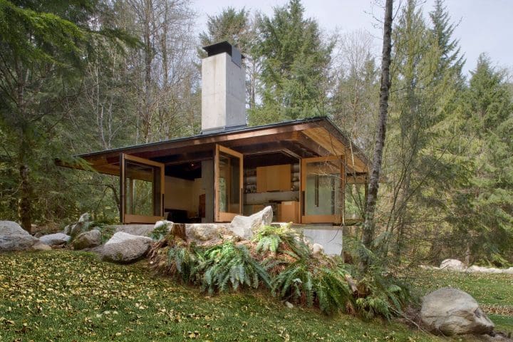 Tye River Cabin